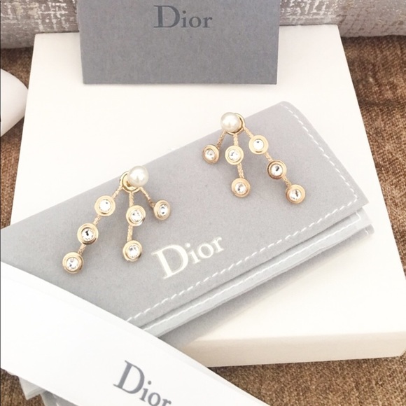 Dior Jewelry - New Christian Dior Mise En Dior Pearl  Earrings